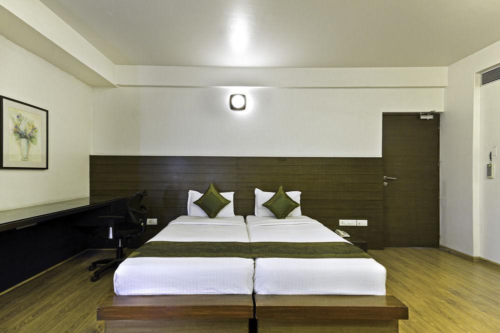 Corporate Stay Pune Luaran gambar